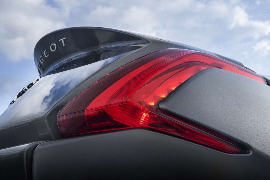 Peugeot Metropolis: Se conduce con carnet de coche