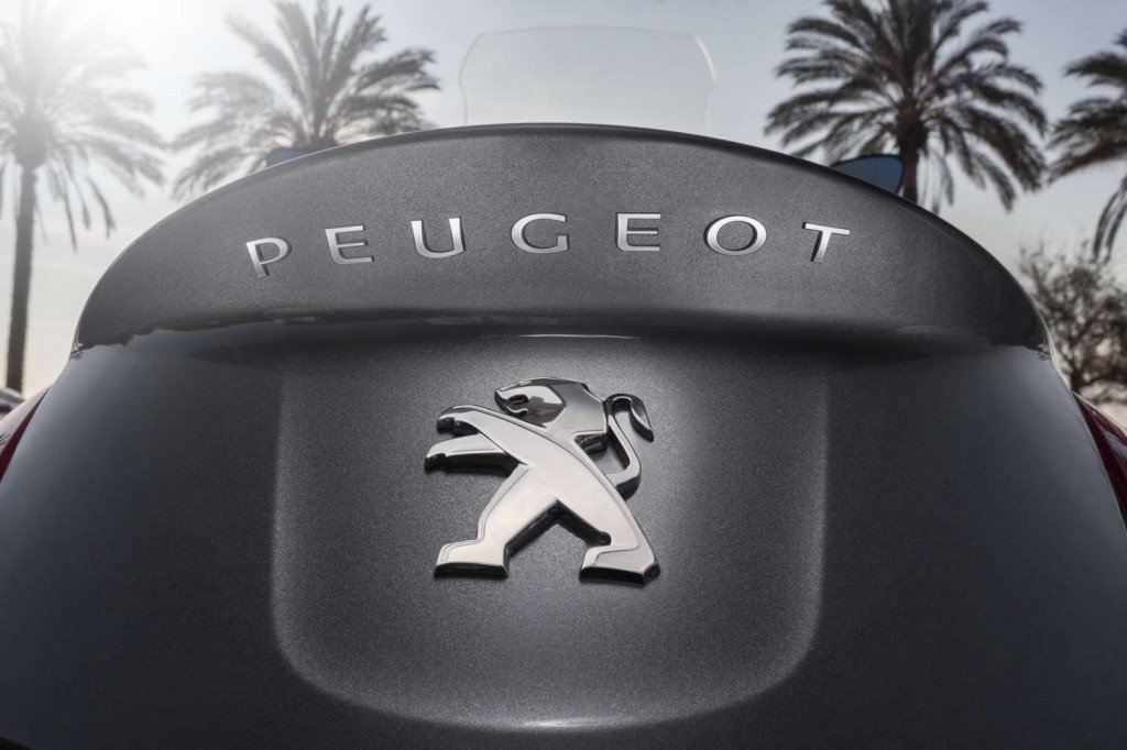 Peugeot Metropolis: Se conduce con carnet de coche