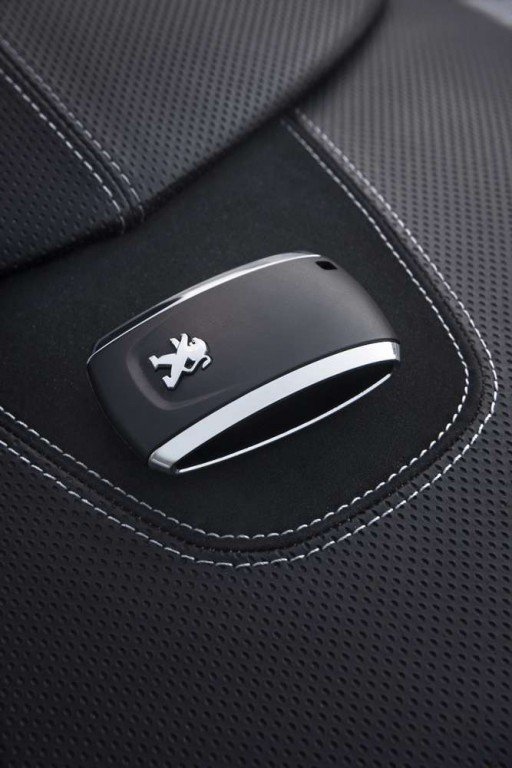 Peugeot Metropolis: Se conduce con carnet de coche