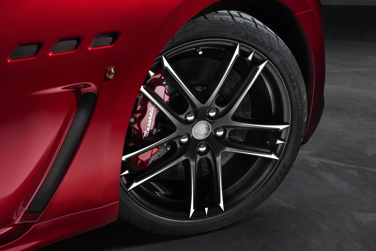 Maserati presenta los GranTurismo y GranCabrio Centennial Edition