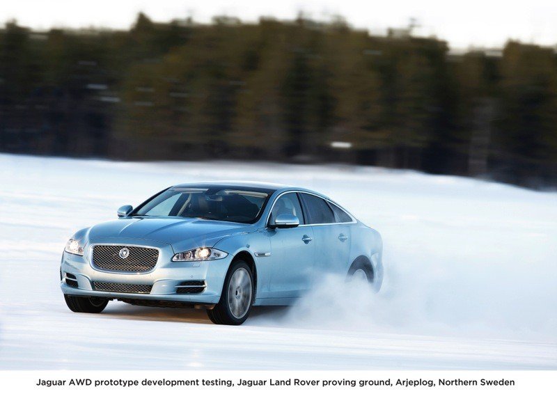 Jaguar se apunta a la tracción total en sus XF y XJ