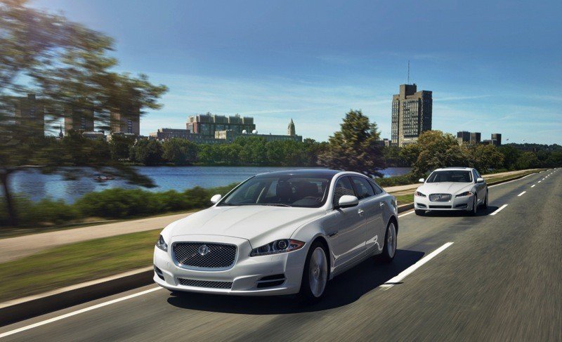 Jaguar se apunta a la tracción total en sus XF y XJ