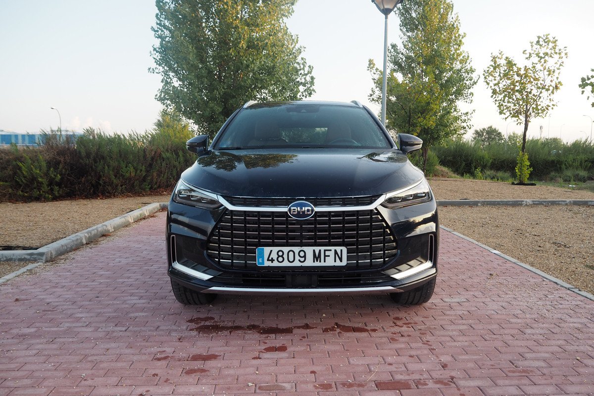 Prueba y opinión del BYD Tang: interior, autonomía, precio y sus principales rivales