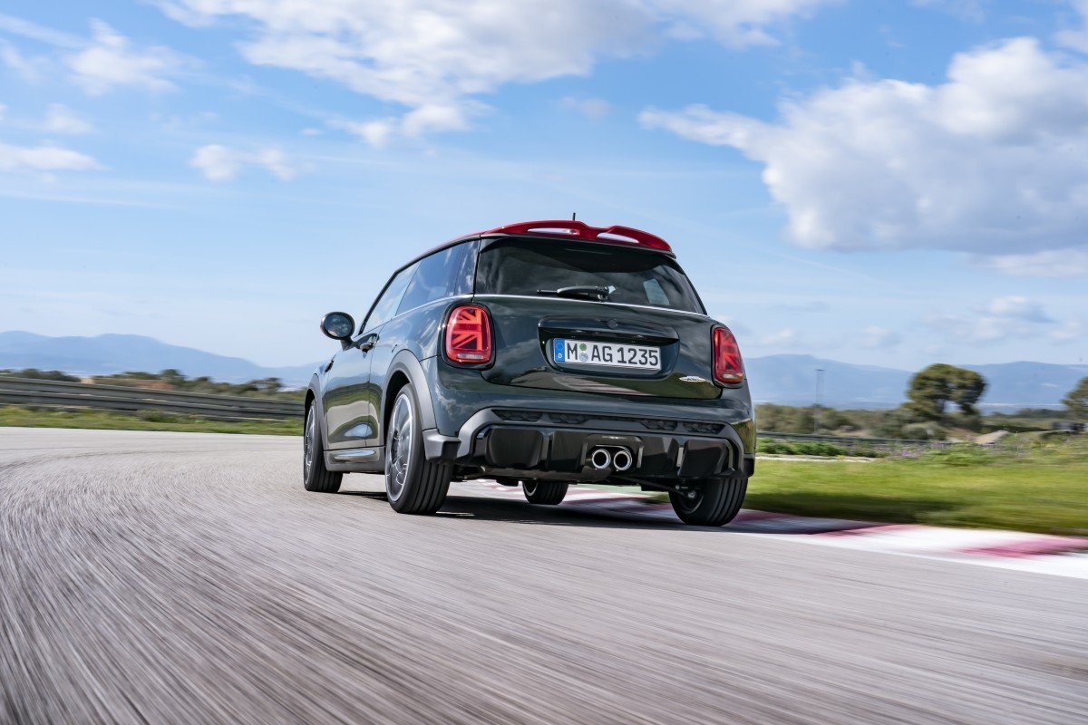 Así es el nuevo Mini John Cooper Works: segundo rediseño