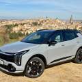 Prueba Kia Sportage 2026: comprobamos su confort, espacio y sus motores híbridos.