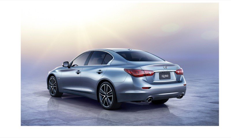Primeras fotos del Infiniti Q50, filtrado en Internet