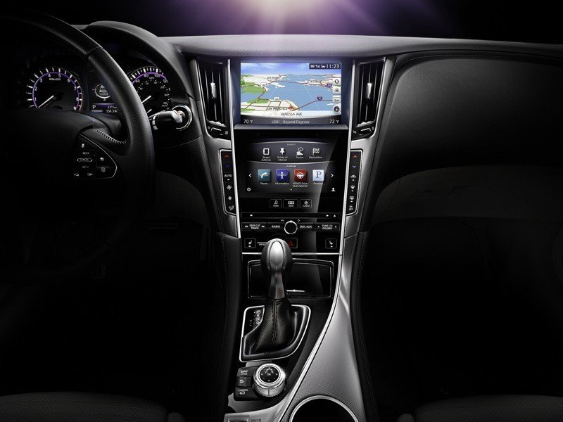 Primeras fotos del Infiniti Q50, filtrado en Internet