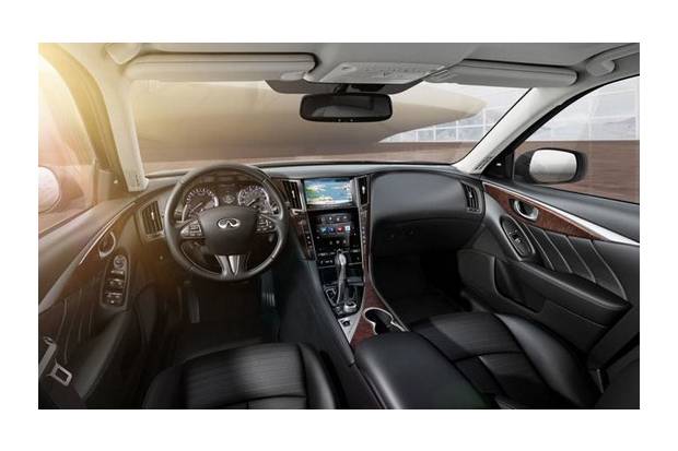 Primeras fotos del Infiniti Q50, filtrado en Internet