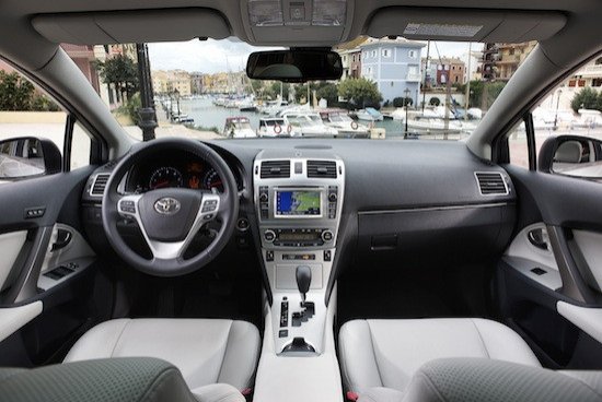 Prueba: nuevo Toyota Avensis 2012