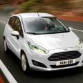 El coche perfecto para los españoles: blanco, gasolina y con cambio manual