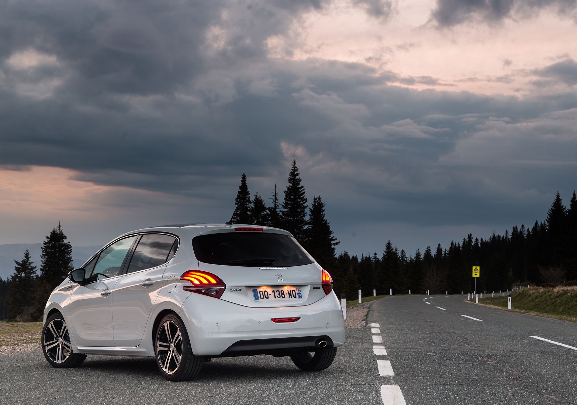 Nuevo Peugeot 208: Presentación y toma de contacto