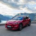VÍDEO: El Ford Mustang Mach-E puede con todo... incluso con los elementos