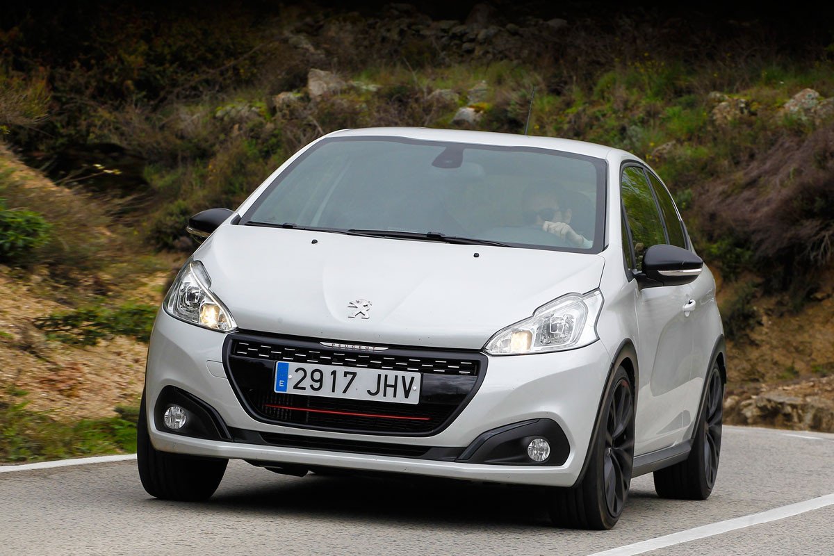 Prueba: Peugeot 208 GTI by Peugeot Sport