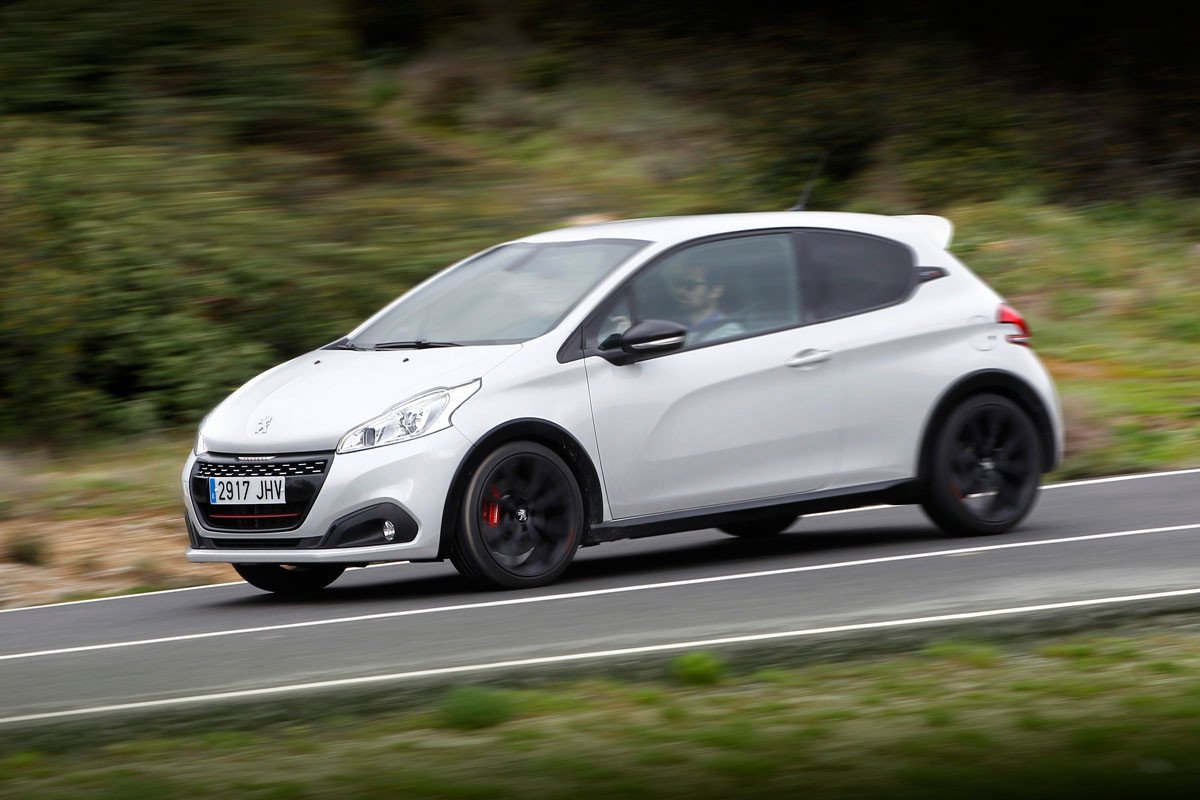 Prueba: Peugeot 208 GTI by Peugeot Sport