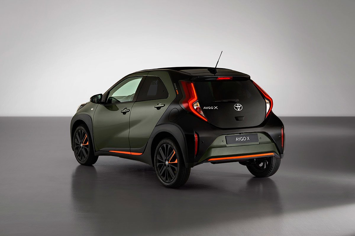 Toyota Aygo X Cross acabados, opciones de equipamiento y precios