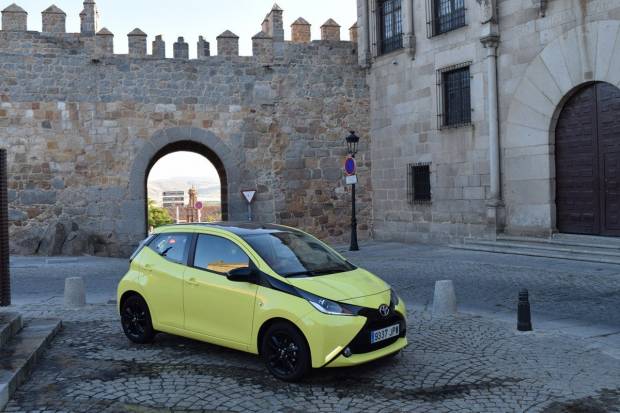 Prueba Toyota Aygo 1.0: ¿se pueden hacer viajes con un coche urbano?