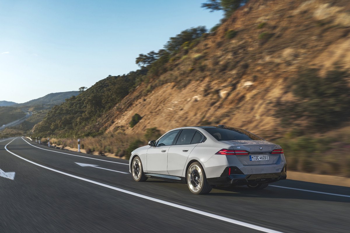 Llega la octava generación del BMW Serie 5: no te pierdas su nuevo y llamativo interior