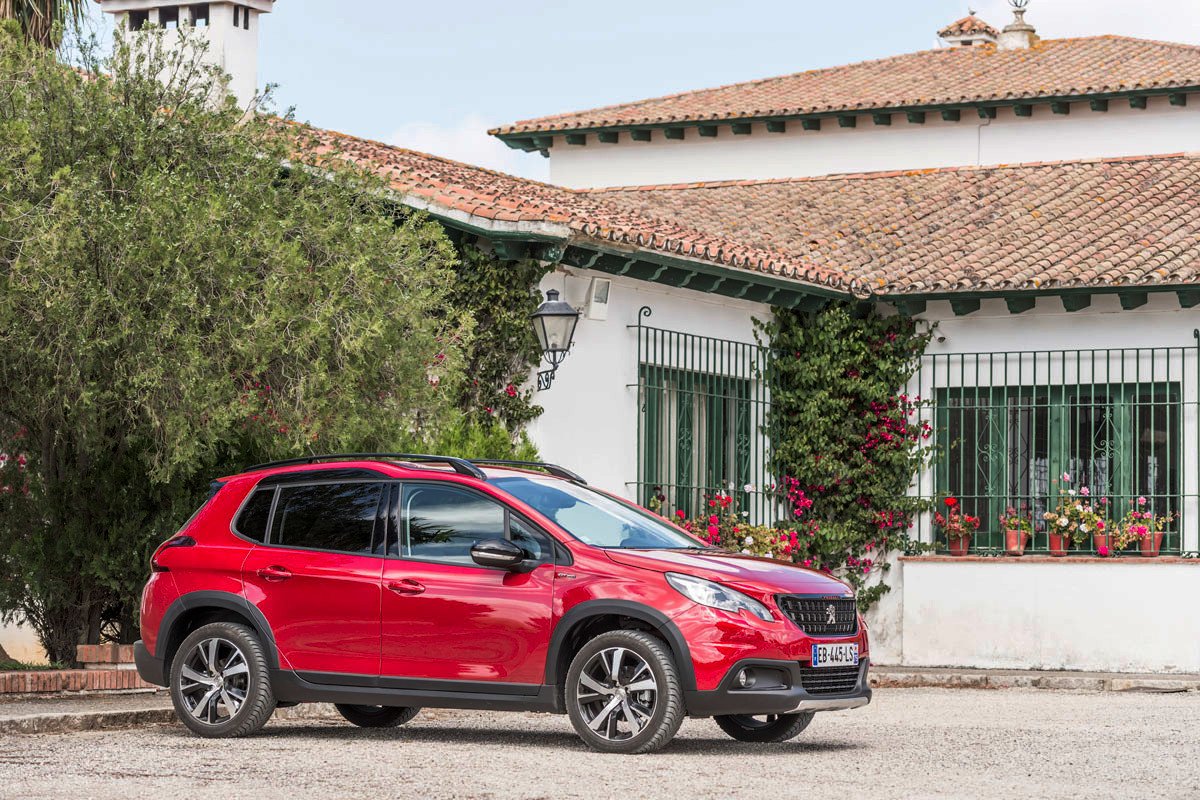 Gama SUV de Peugeot: 2008, el aventurero