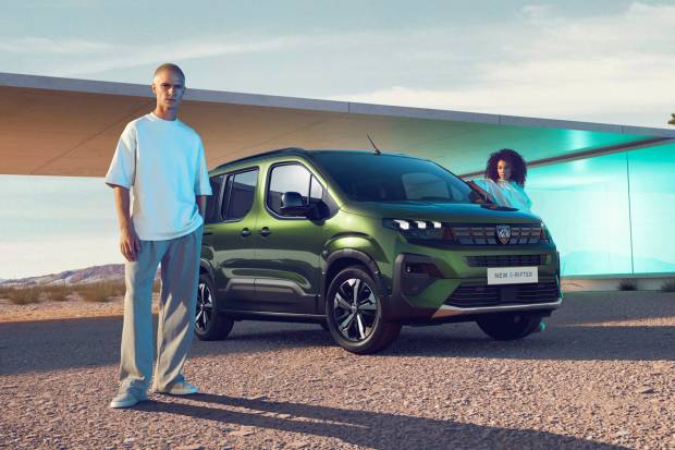 El nuevo Peugeot E-Rifter estrena nueva imagen, interior moderno y más autonomía  