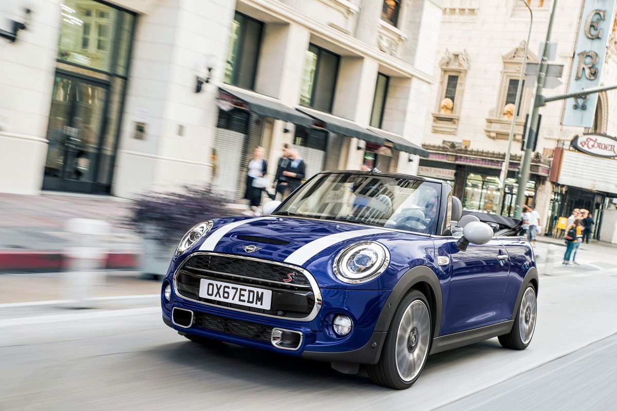 Nuevos Mini 3 puertas, 5 puertas y Cabrio, todavía más británicos