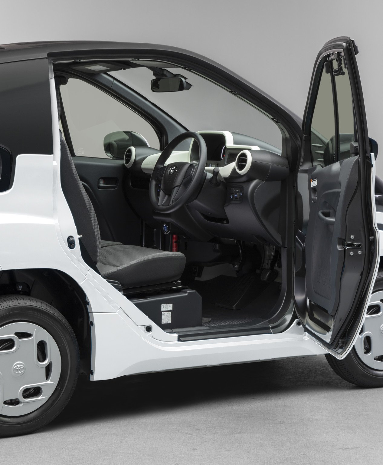 Nuevo Toyota C+pod, el ultimo ultracompacto eléctrico japonés