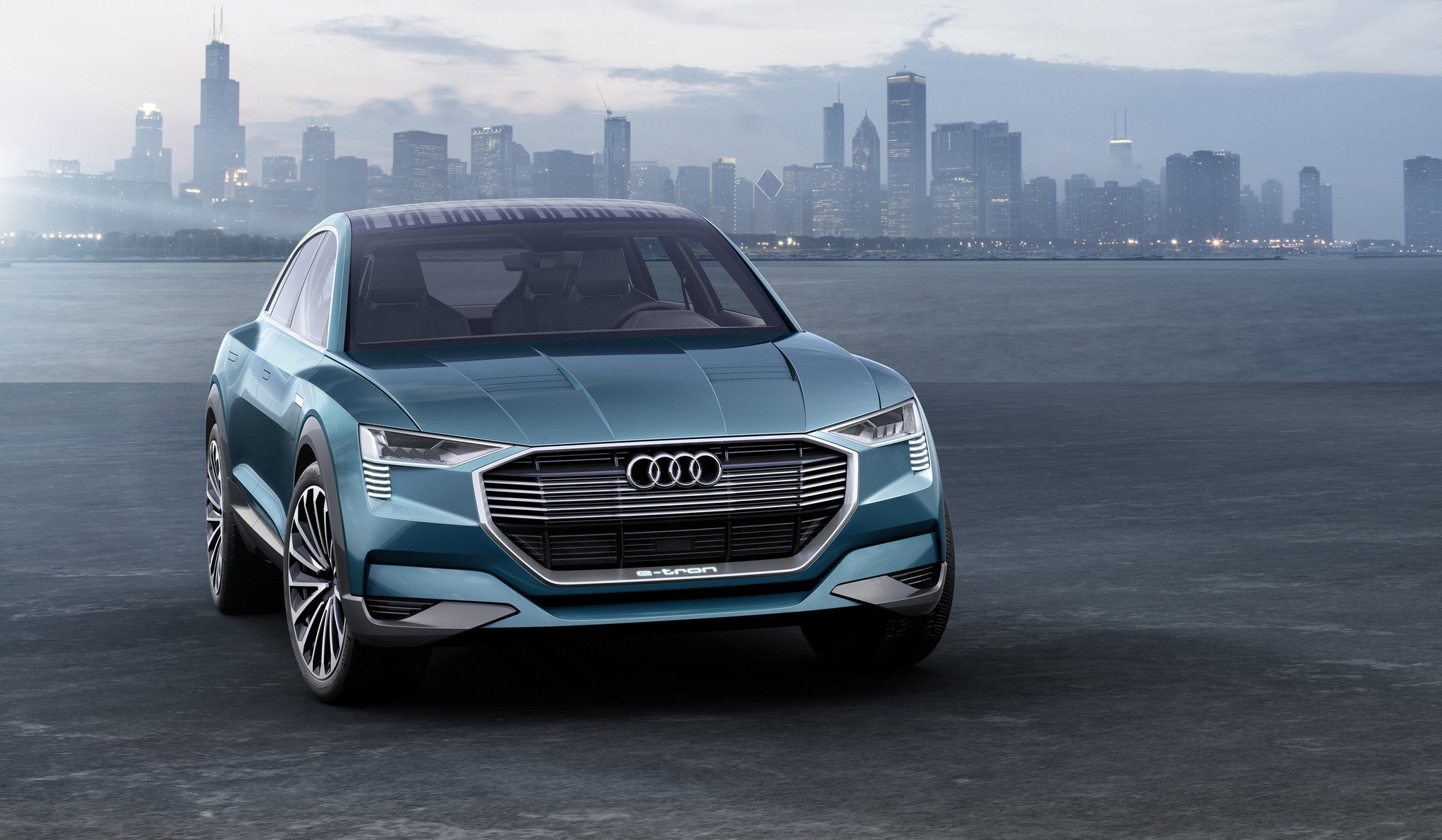Audi e-tron quattro concept: SUV, deportivo y eléctrico 