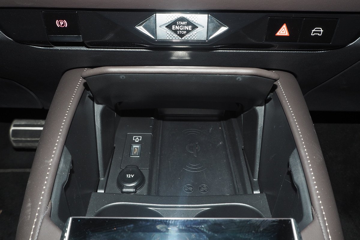 Prueba y opinión del DS 4: cómo va la variante E-Tense, precio y medidas