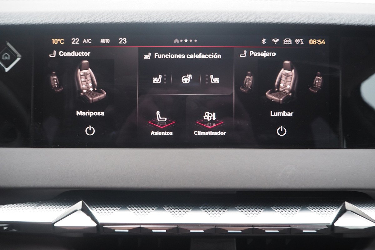 Prueba y opinión del DS 4: cómo va la variante E-Tense, precio y medidas