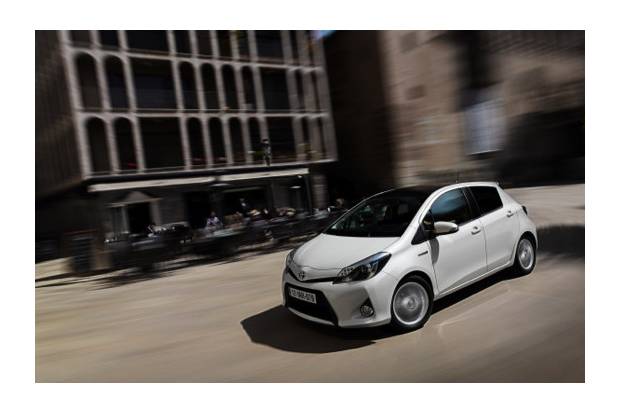 Prueba Toyota Hybrid: gama de coches híbridos de Toyota