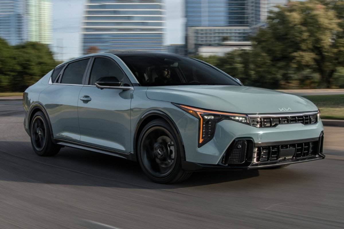 Nuevo Kia K4