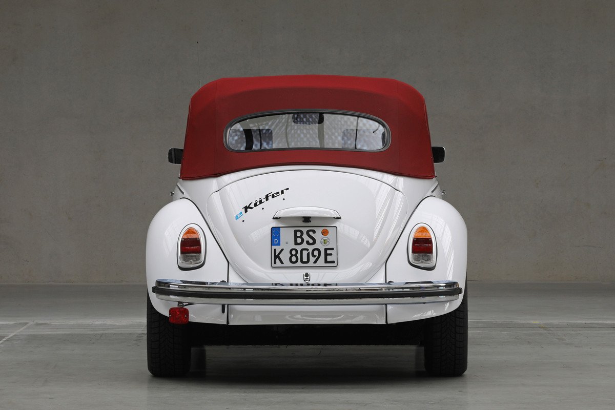 Convertir un Volkswagen Beetle clásico en eléctrico ya es posible