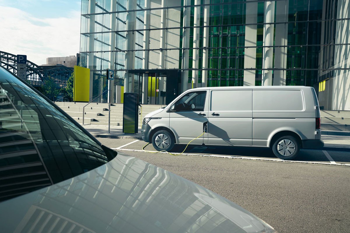 Volkswagen comerciales eléctricos: conoce los e-Caddy ABT, e-Transporter ABT y e-Crafter