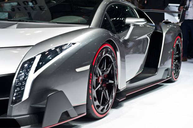 Pirelli y Lamborghini celebran el 50 aniversario de su alianza 