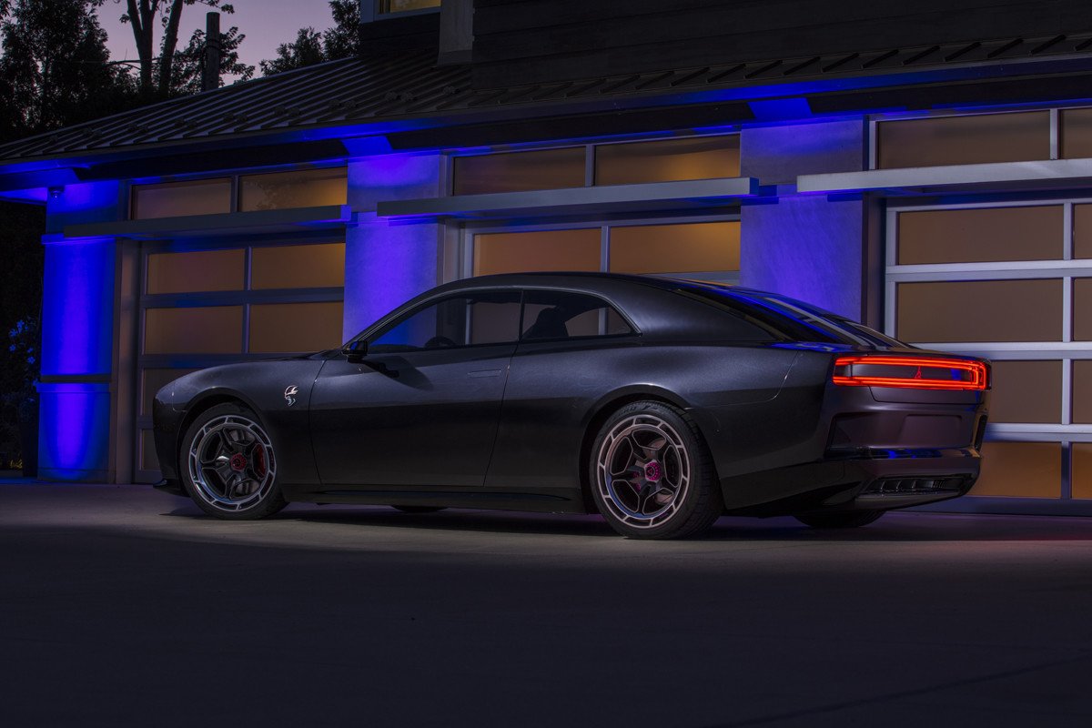 Dodge Charger Daytona SRT Concept: motor eléctrico, sonido en el escape y cambio manual