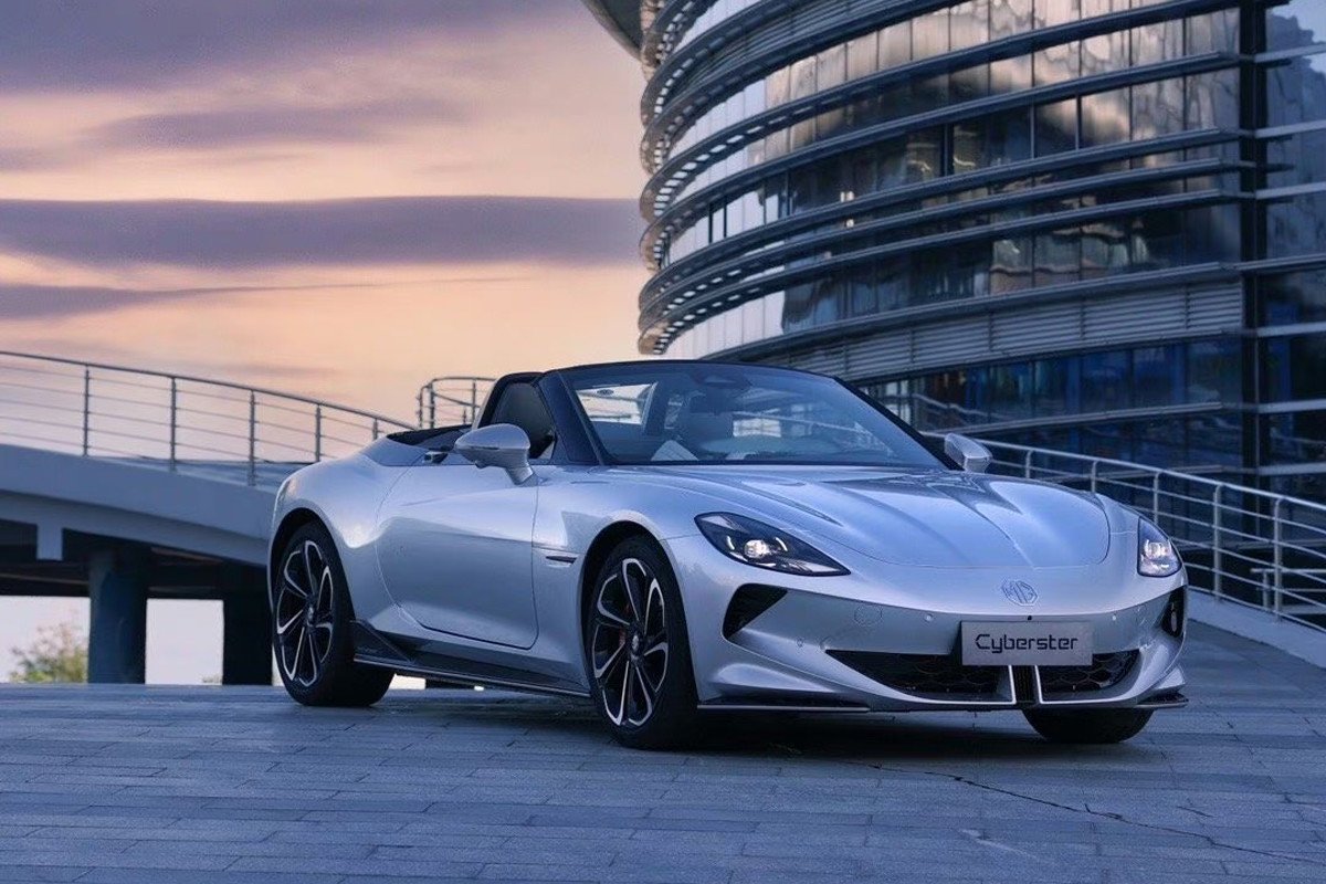 Nos montamos en el MG Cyberster y descubrimos nuevos secretos sobre el roadster eléctrico