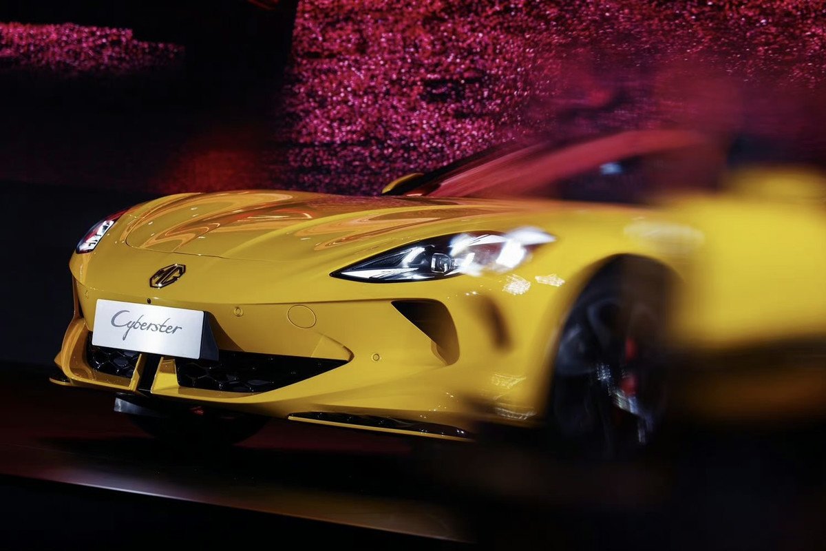 Nos montamos en el MG Cyberster y descubrimos nuevos secretos sobre el roadster eléctrico