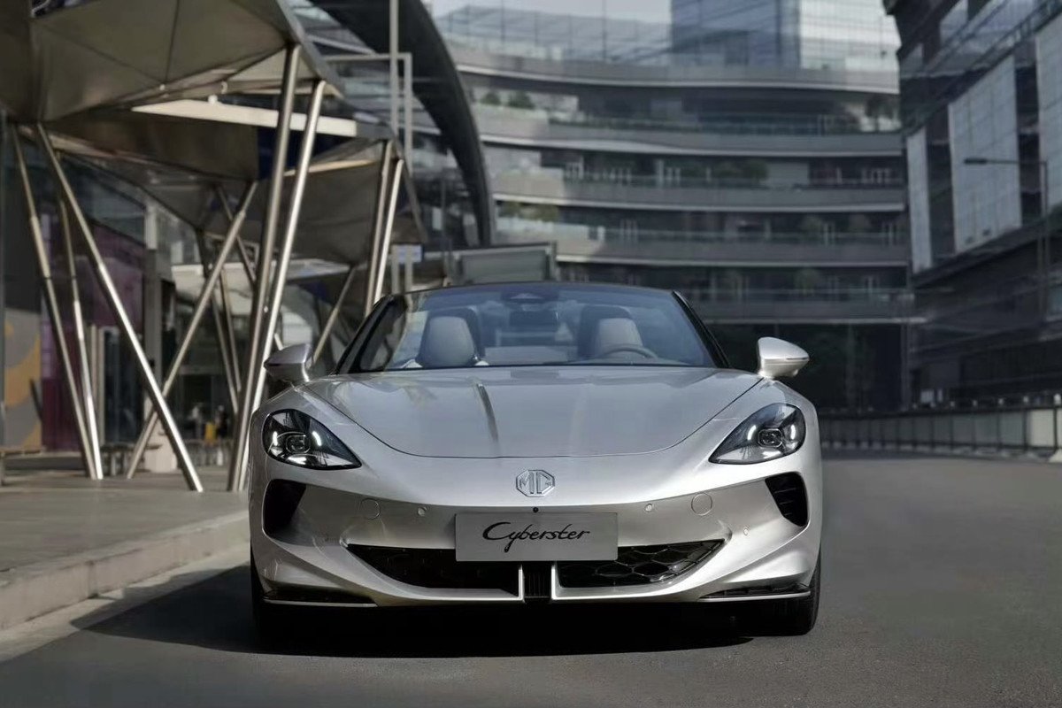 Nos montamos en el MG Cyberster y descubrimos nuevos secretos sobre el roadster eléctrico