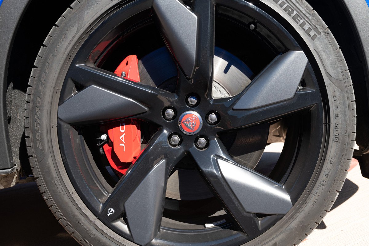Vehículos Jaguar exclusivos diseñados por el equipo SV