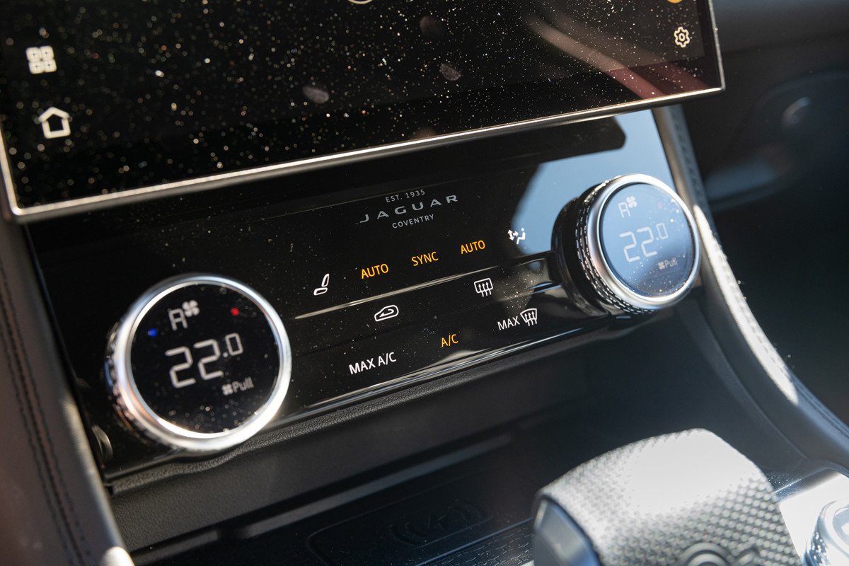 Vehículos Jaguar exclusivos diseñados por el equipo SV