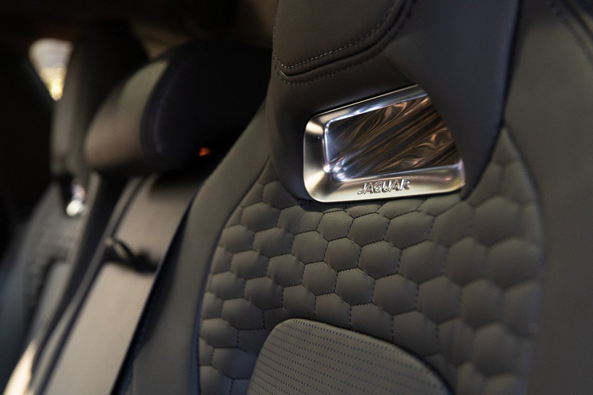 Vehículos Jaguar exclusivos diseñados por el equipo SV