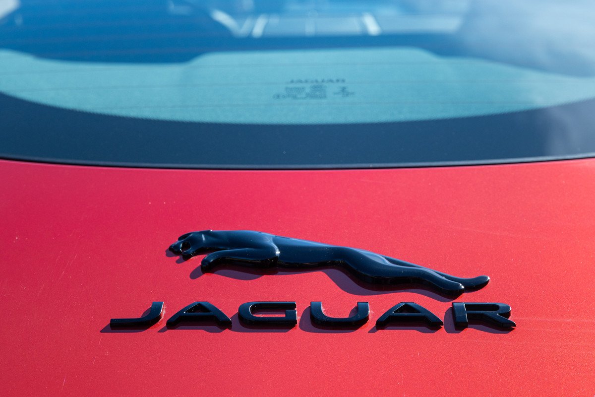 Vehículos Jaguar exclusivos diseñados por el equipo SV
