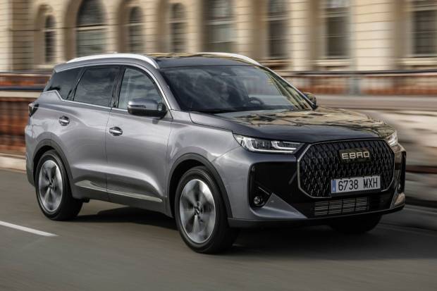 Prueba Ebro S700: Así va en carretera el nuevo SUV compacto de la marca española