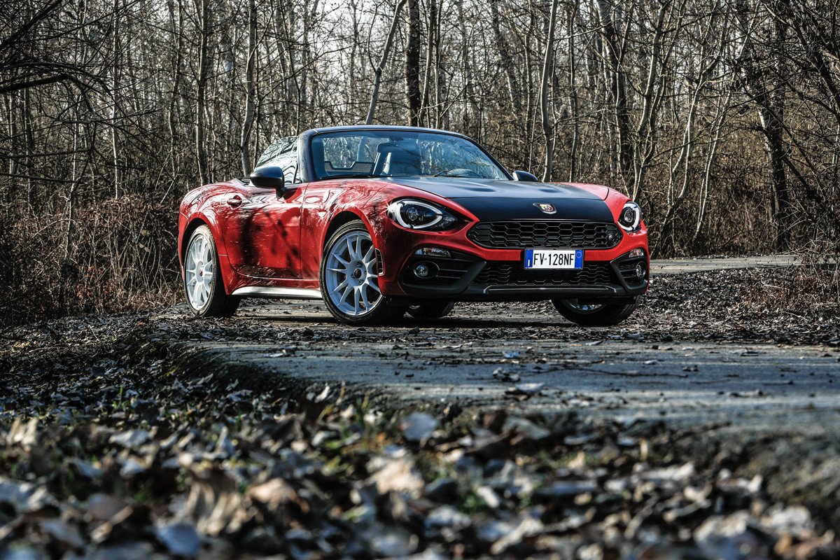 Salón de Ginebra 2019: nuevos Abarth 595 esseesse y 124 Rally Tribute