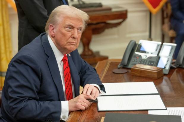 ¿Cómo afectará el arancel del 25% anunciado por Trump a la venta de coches importados?