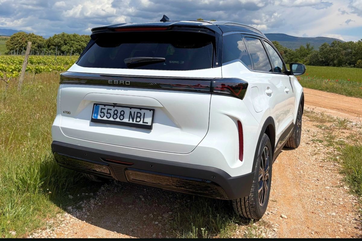 EBRO S700 phev
