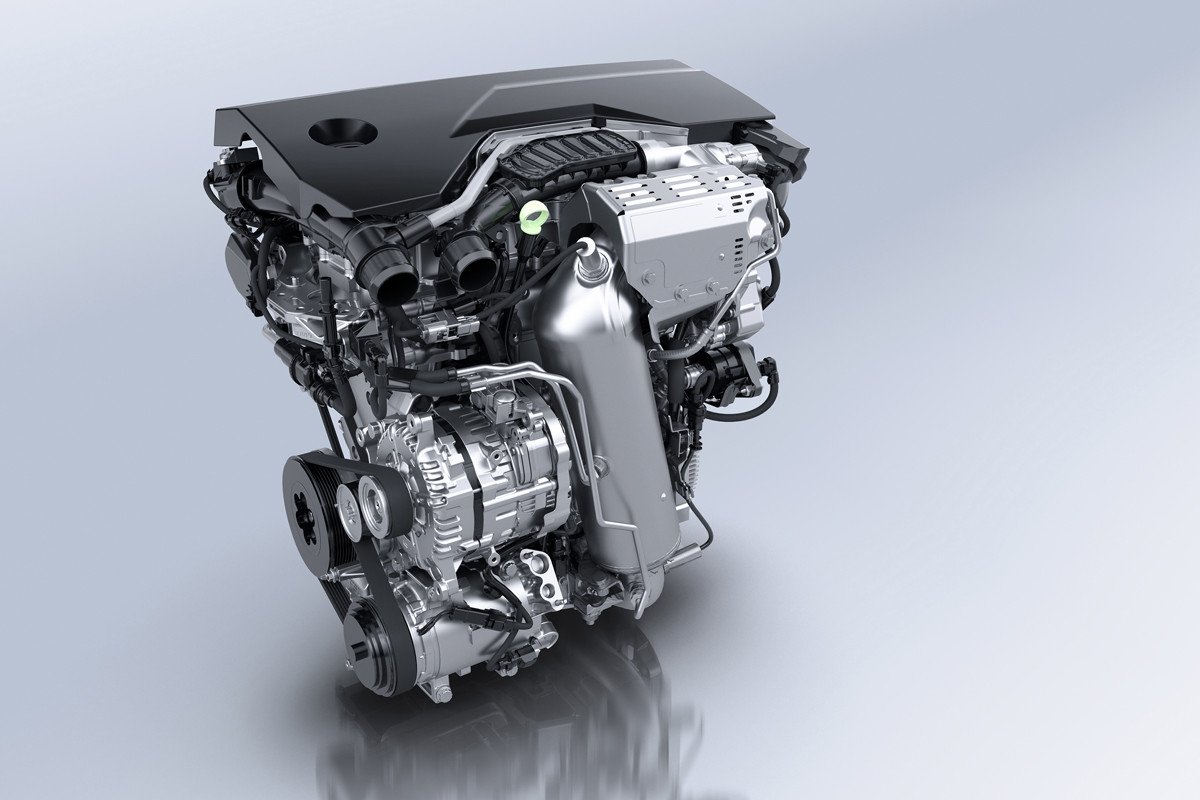 Peugeot estrena sus primeros motores híbridos ligeros en los 3008 y 5008: sus detalles