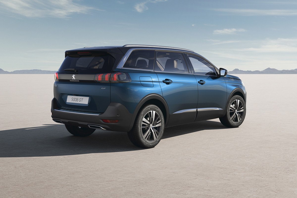 Peugeot estrena sus primeros motores híbridos ligeros en los 3008 y 5008: sus detalles