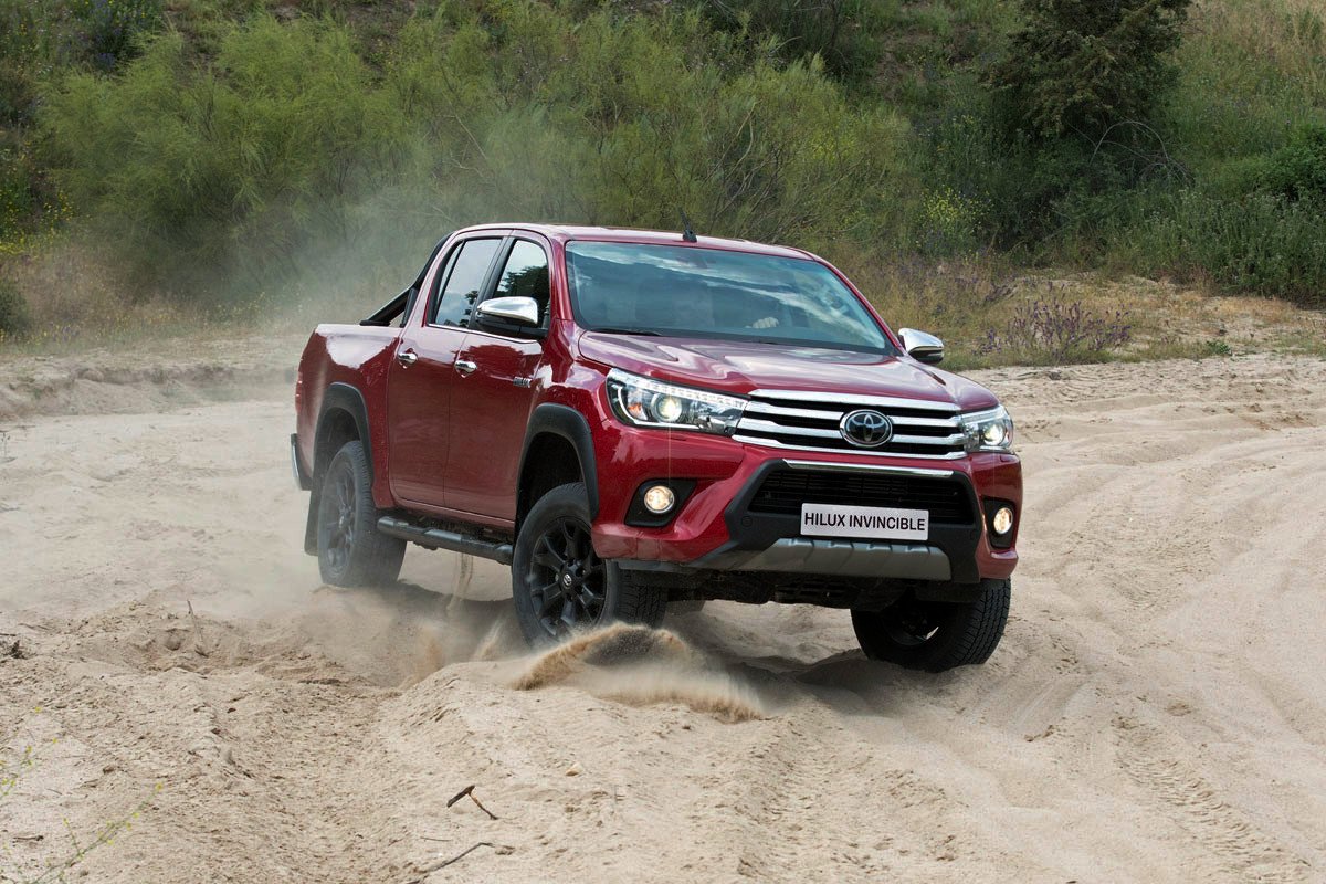 Toyota Hilux Invincible, nuevo acabado para el pick-up