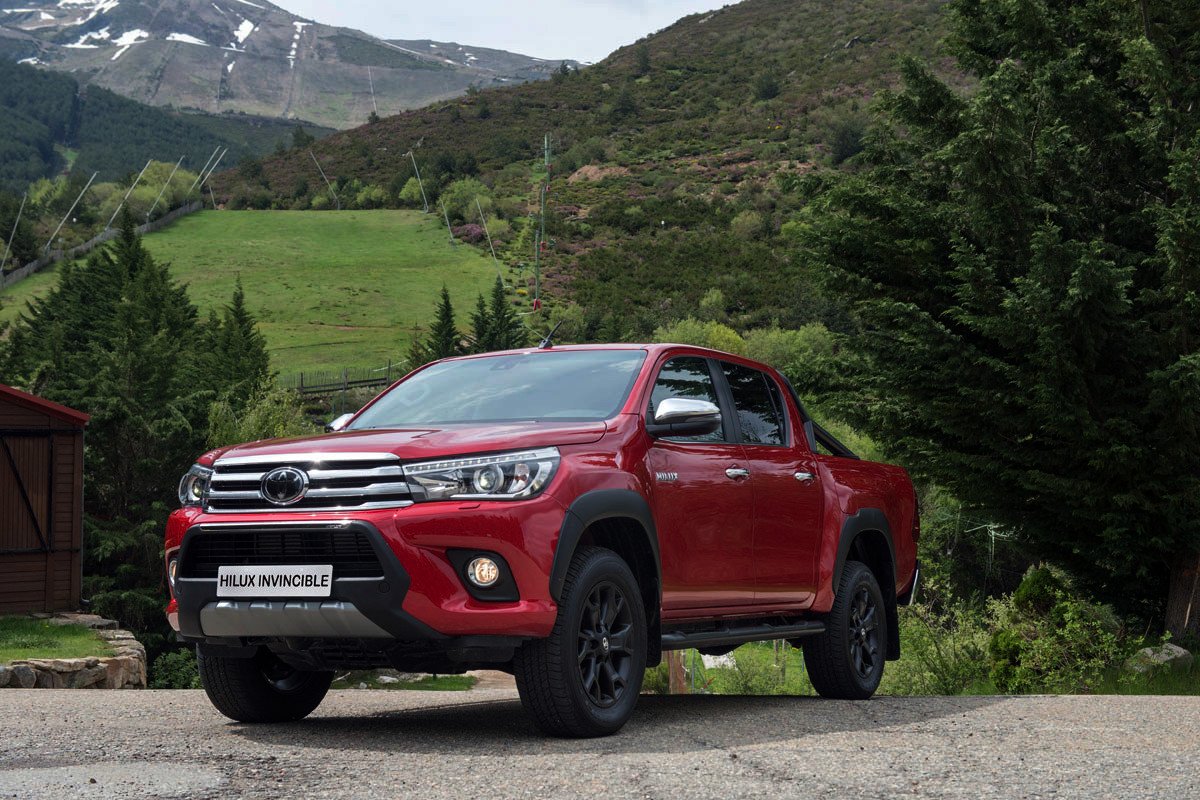 Toyota Hilux Invincible, nuevo acabado para el pick-up