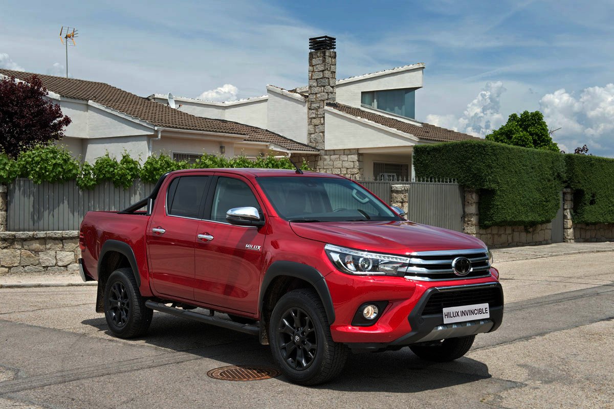 Toyota Hilux Invincible, nuevo acabado para el pick-up